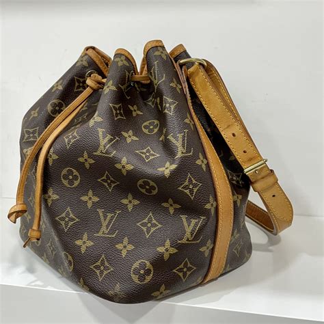 prezzo secchiello louis vuitton vintage|Borsa A Secchiello Louis Vuitton Sac N.